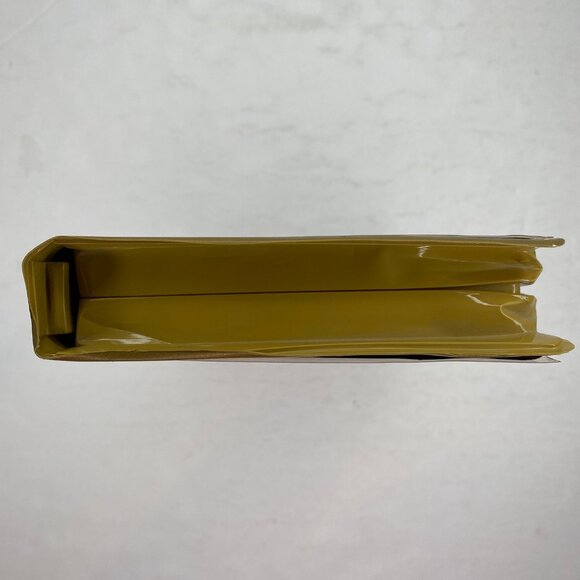 Vintage The Indian In The Cupboard VHS Tape Gold Clamshell Case Family Movie - Picture 8 of 9